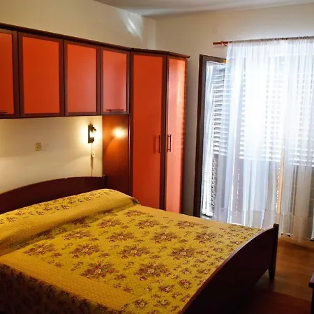 Guest house House Iliskovic